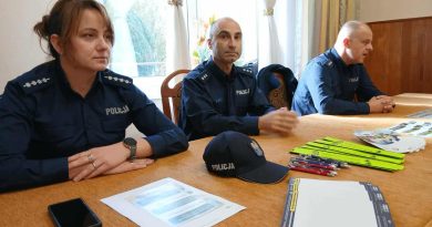 Spotkanie działkowców z Policjantami w ROD „Brzeg” w Brzegu Spotkanie działkowców z Policjantami w ROD „Brzeg” w Brzegu